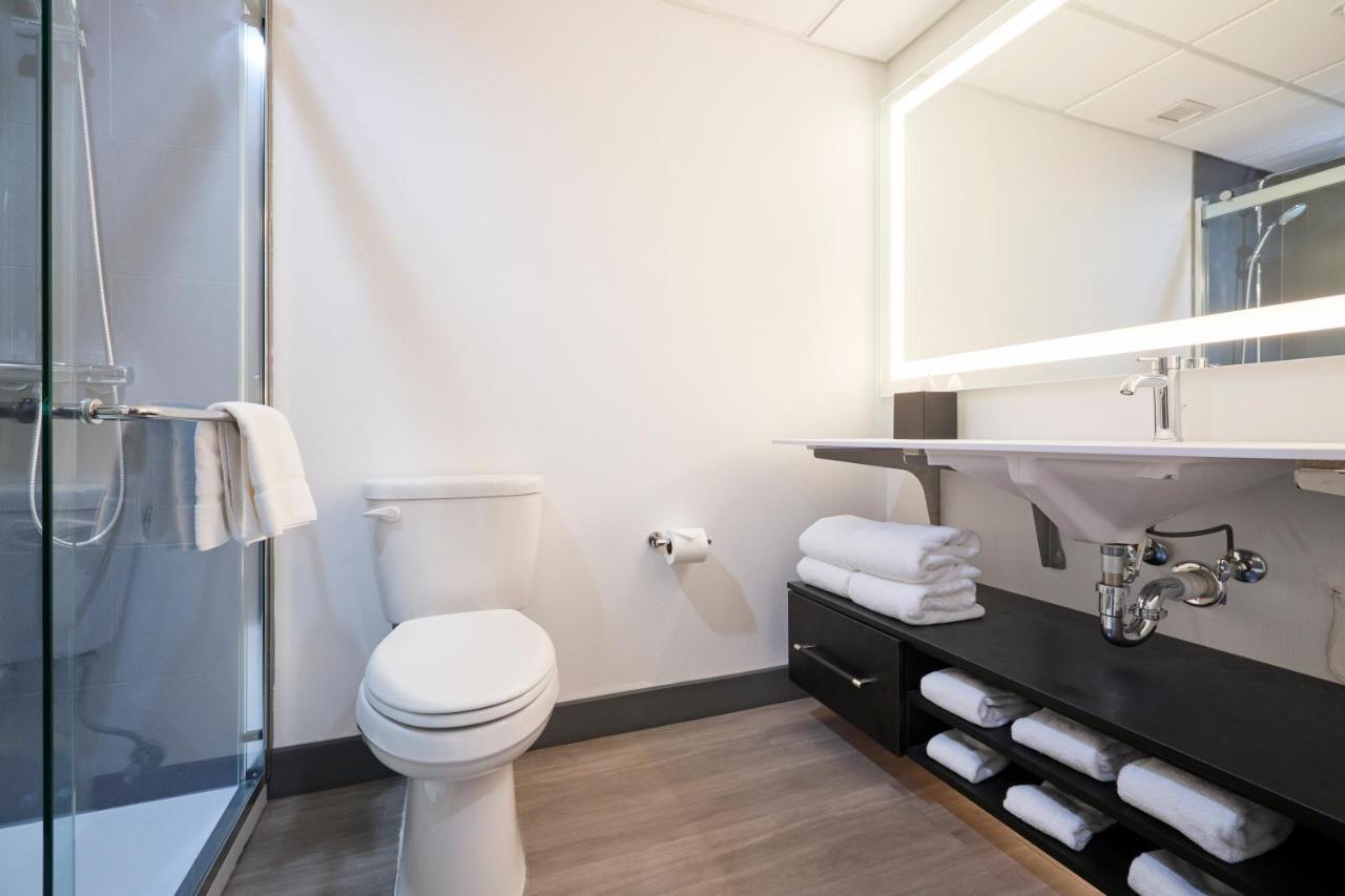 Double Room,1396000529:JPEG