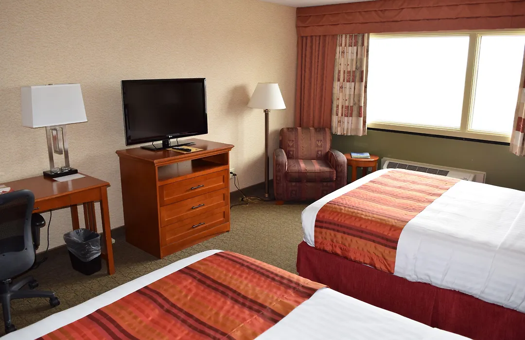 Gateway Hotel And Conference Center-1